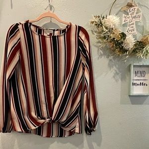 Chennault top size small